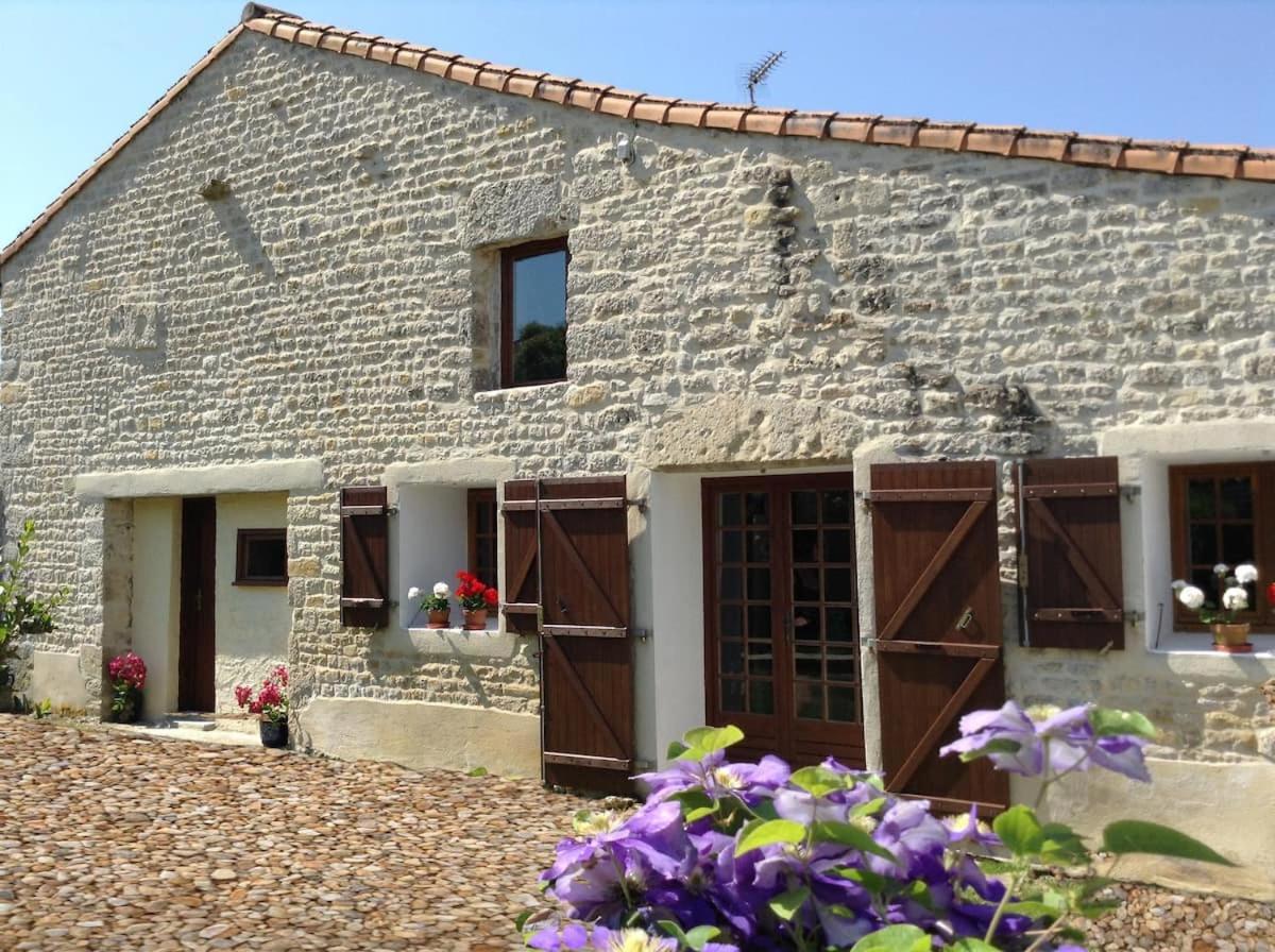 Boutonne Rouge Gite Bouin  Exterior foto